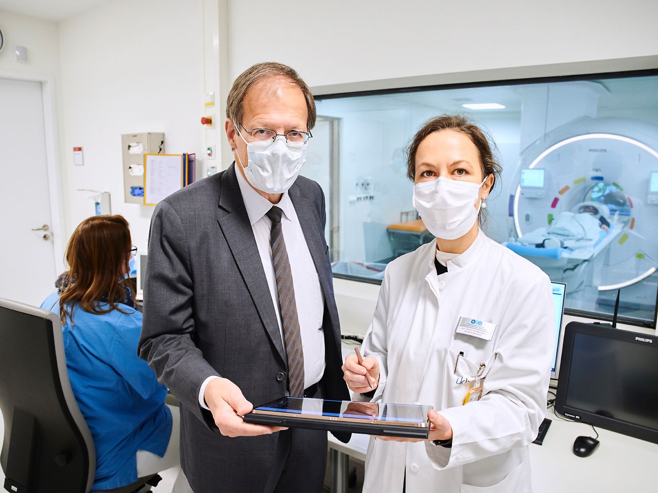 (v.l.) Prof. Wolfgang Holzgreve und Prof. Ulrike Attenberger