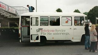 Schmuckbild: Das Telefonmobil 1994
