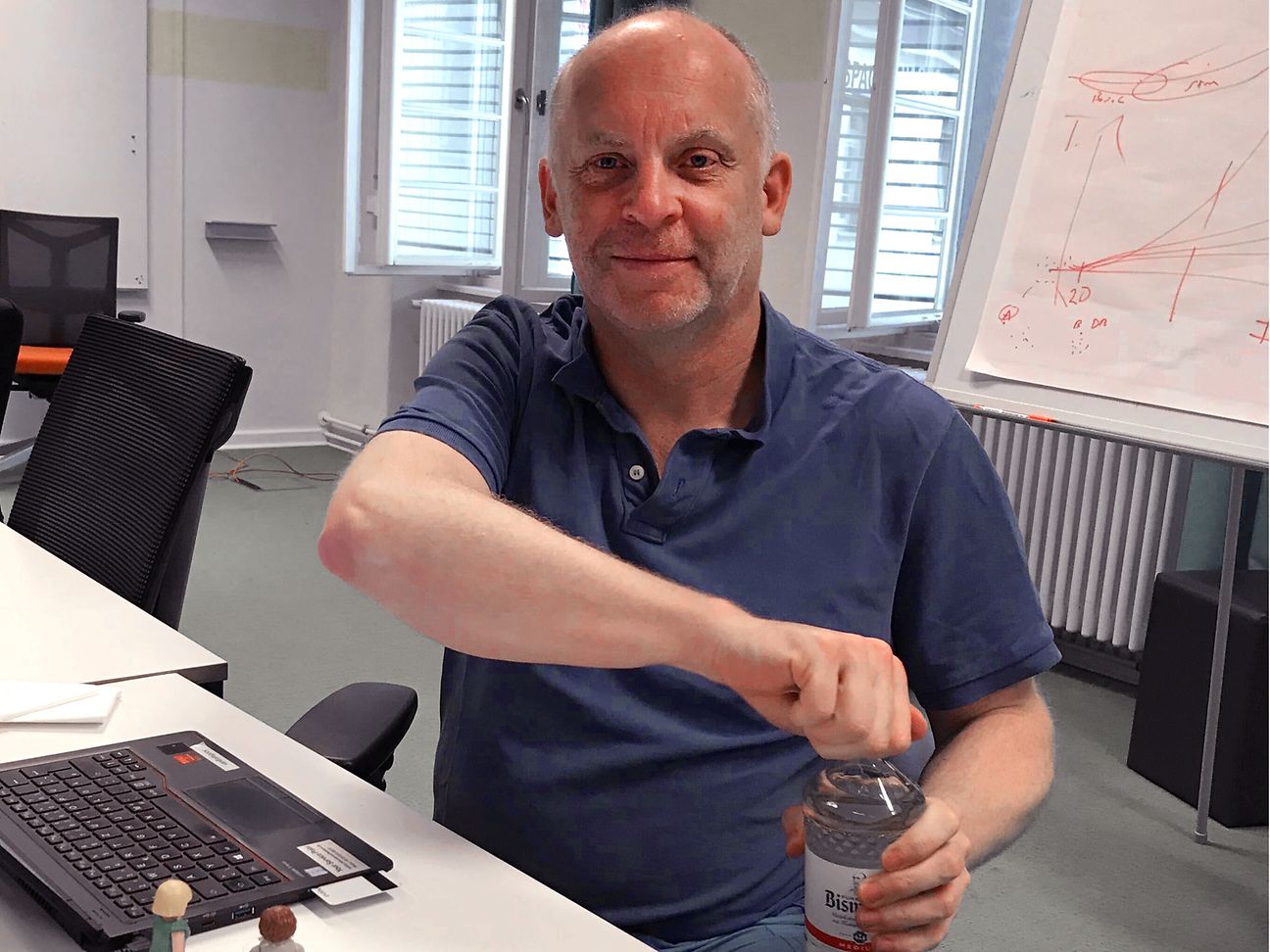 Markus van Ballegooy an seinem Projektarbeitsplatz