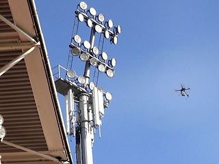Drohne über einem Stadion