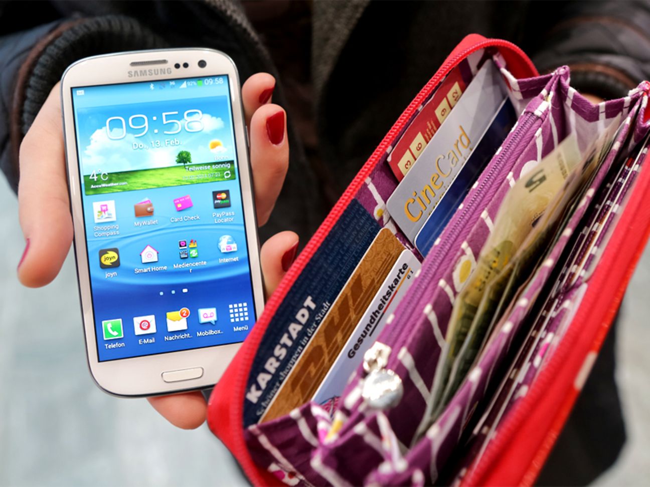 MyWallet: Schlankes Smartphone statt dicker Brieftasche