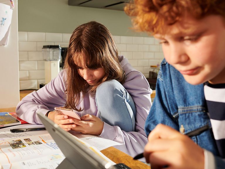 Zuhause 2021 - Home Schooling-329188