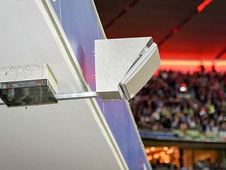 Einer der 940 Access Points in der Allianz Arena.