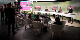 Deutsche Telekom’s Board of Management is presenting the company’s new sustainability strategy.